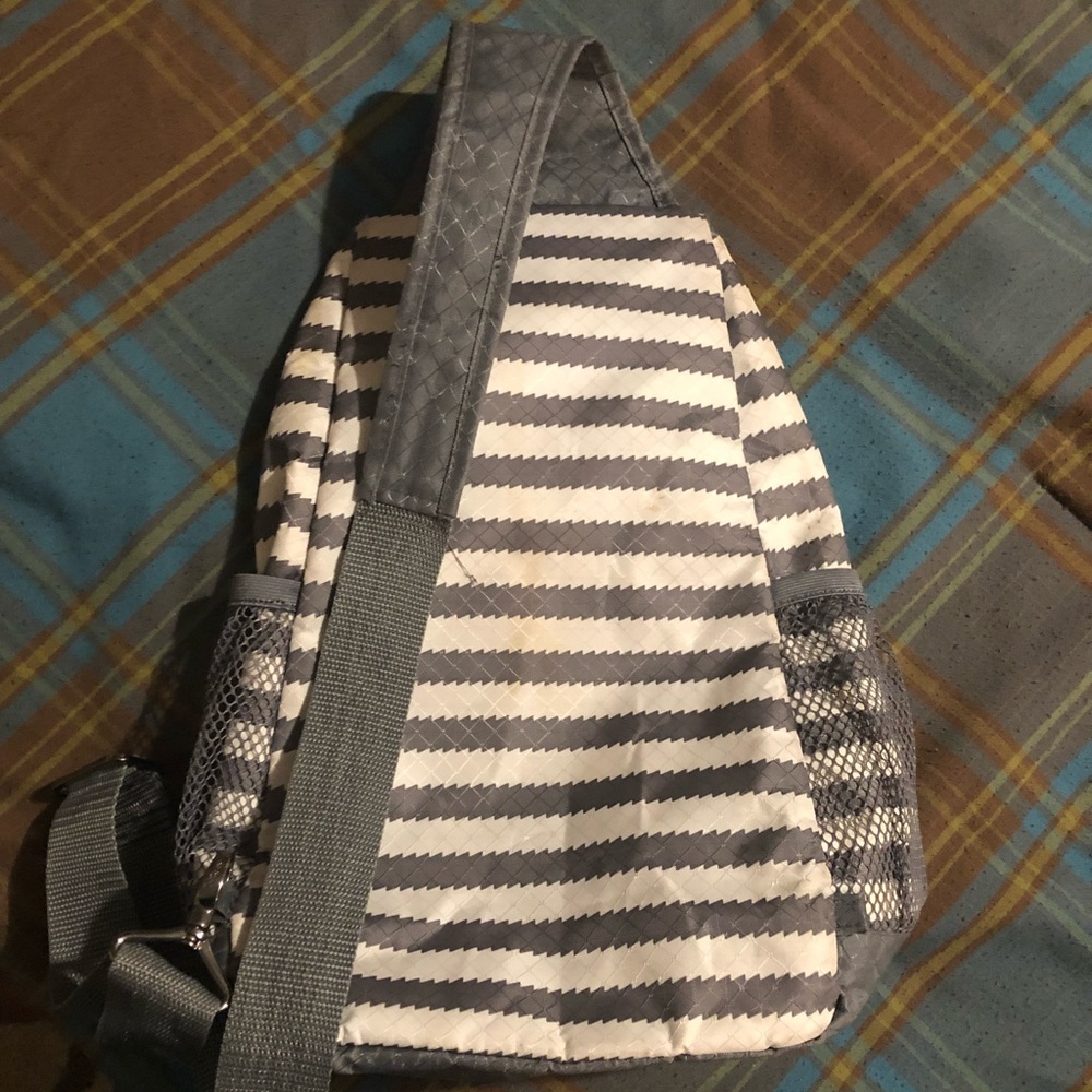 Thirty-one sling bag
